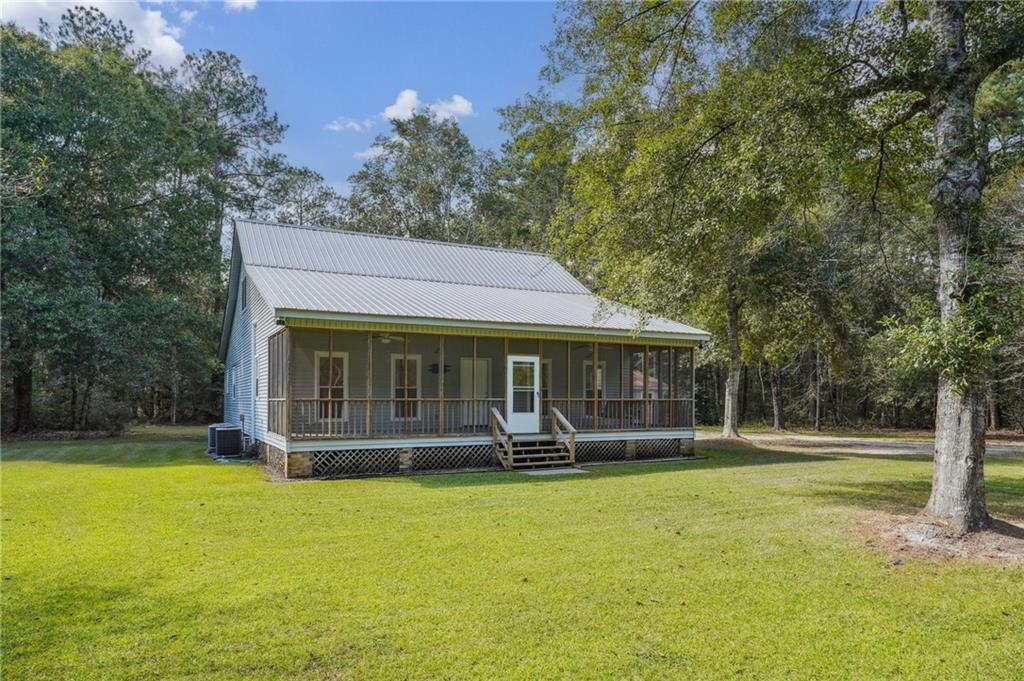 22102 Nolan Road Covington, LA 70435 - Photo 2 of 35