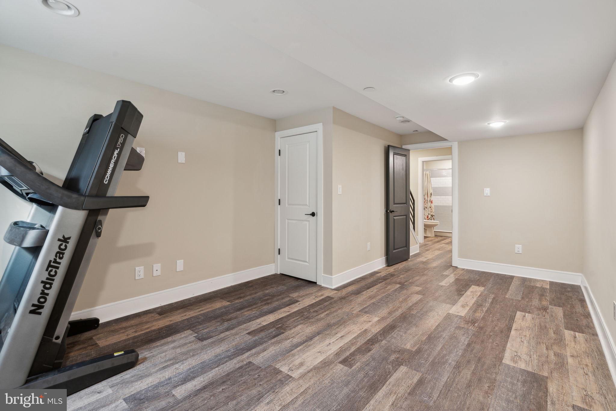 518 Mercy Street Philadelphia, PA 19148 - Photo 49 of 50 Versatile space for fitness and fun.