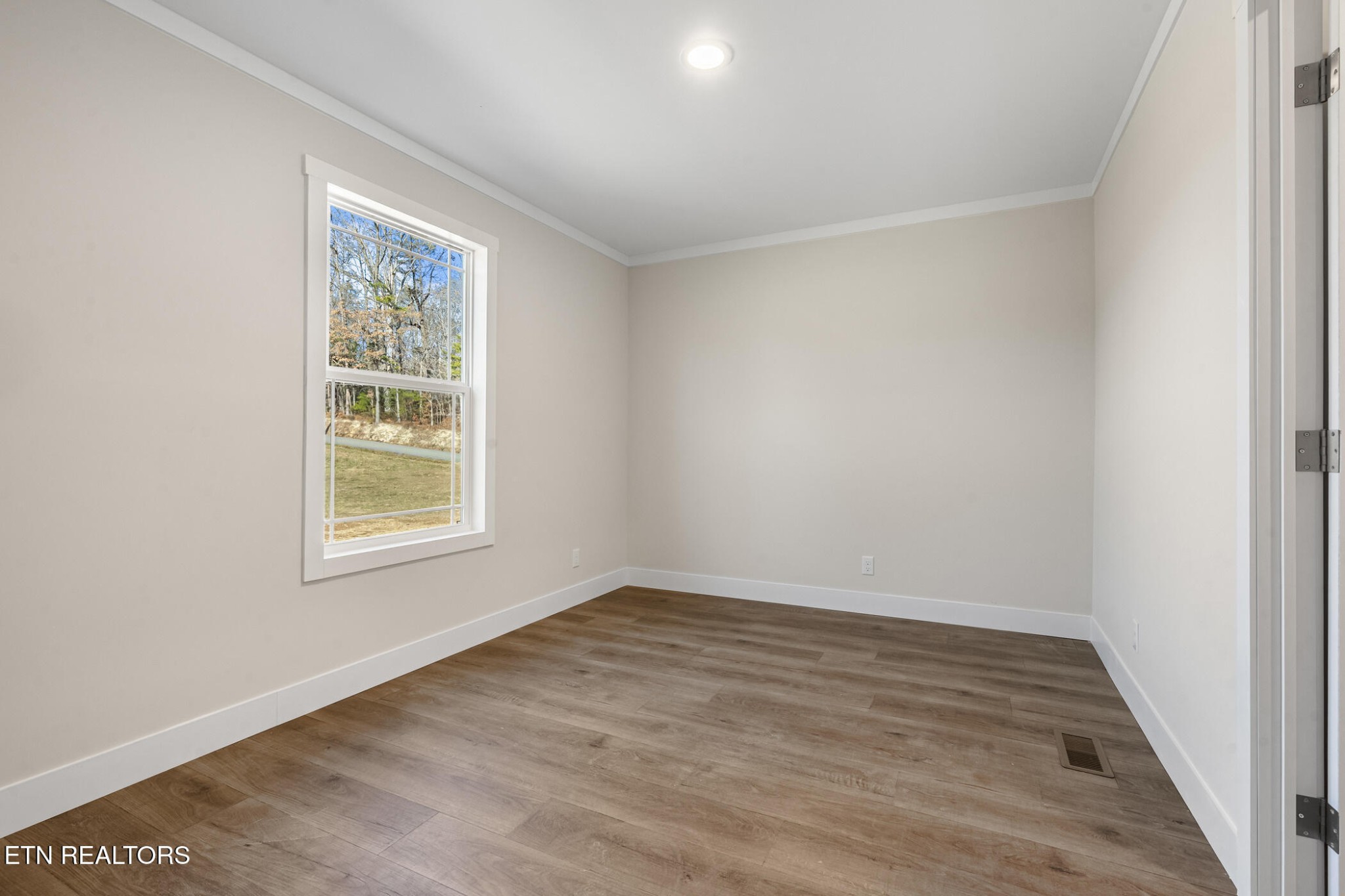 1535 West Wade Road Loudon, TN 37774 - Photo 11 of 30 Gallery Image 11