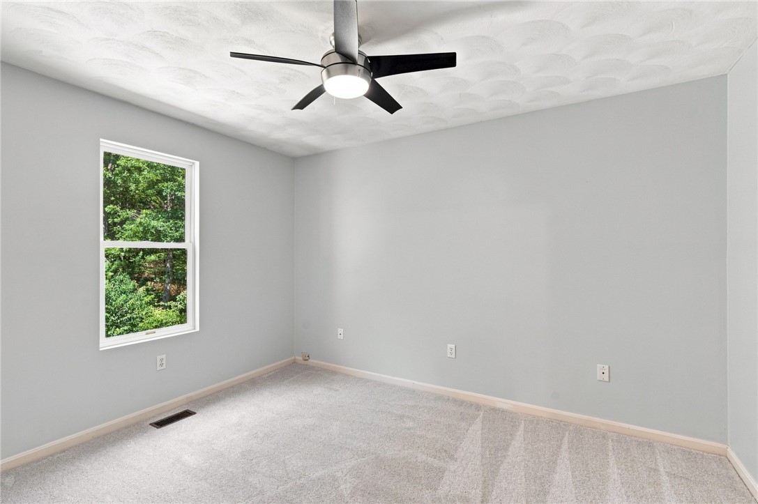 29 Walker Lane Coventry, RI 02816 - Photo 36 of 49 Gallery Image 36