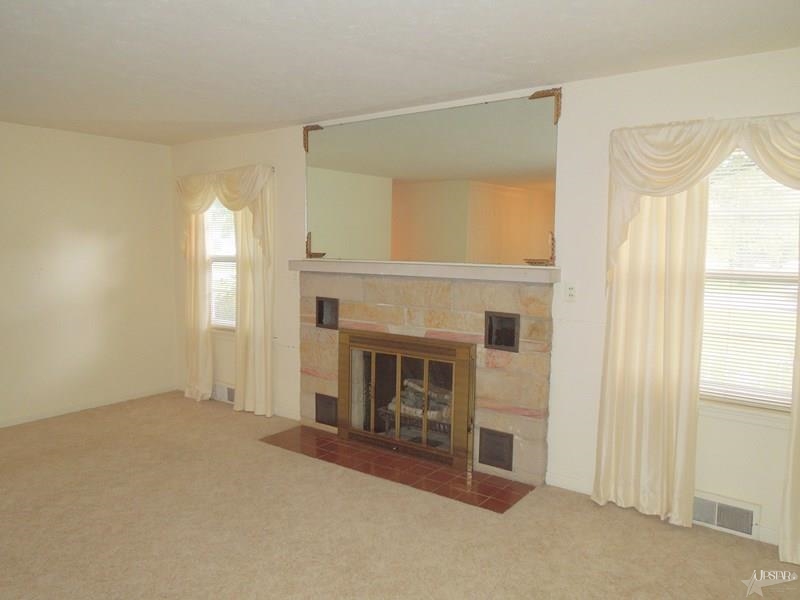 11520 Grabill Road Grabill, IN 46741 - Photo 5 of 23