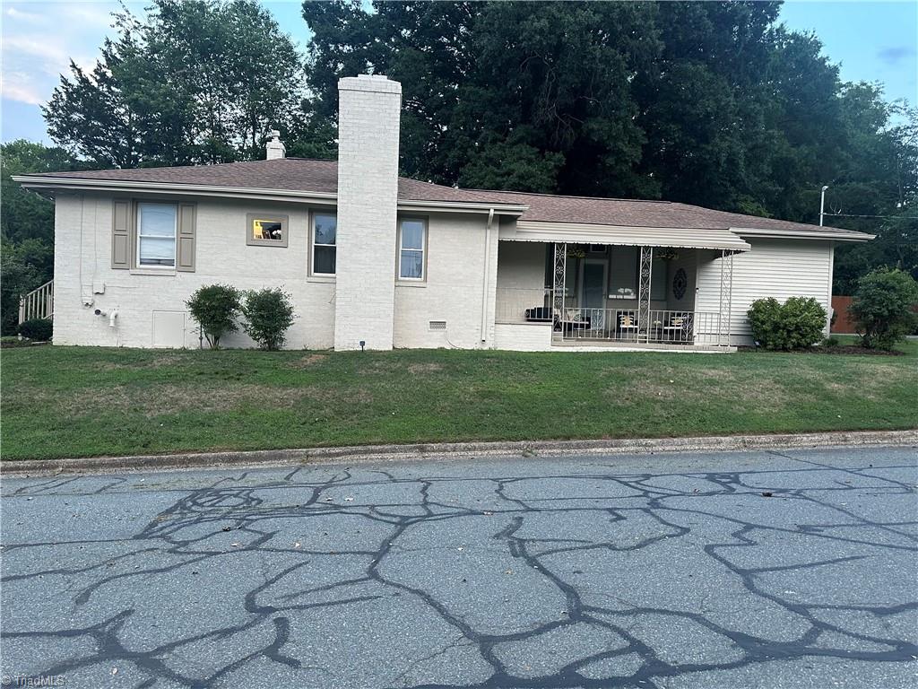 1524 Overbrook Road Burlington, NC 27215 - Photo 3 of 18 Gallery Image 3