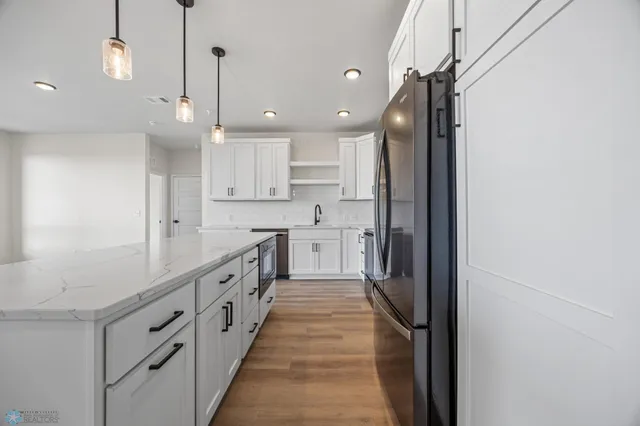 $460,000 | 234 Main Avenue, Unit 613, Fargo, ND 58103