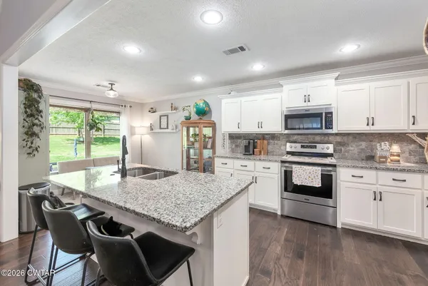 $324,900 | 25 Wood Valley Cove, Humboldt, TN 38343