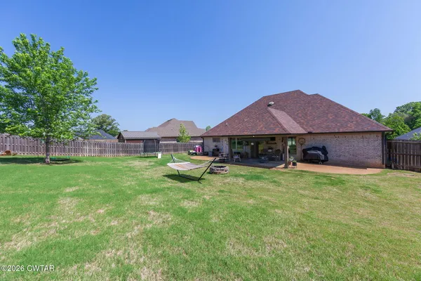 $324,900 | 25 Wood Valley Cove, Humboldt, TN 38343