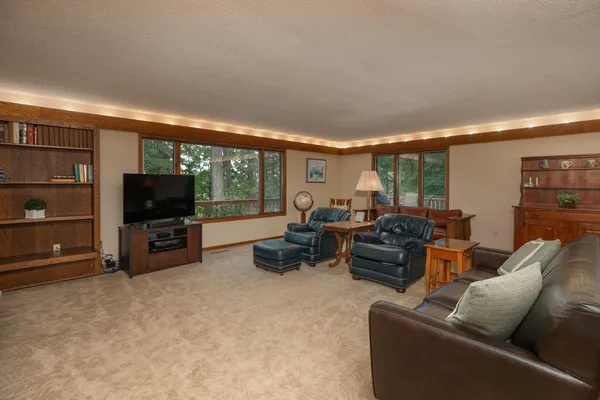 $489,900 | 1135 1st Street Northwest, Oronoco, MN 55960