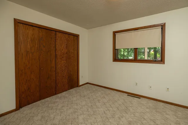 $499,900 | 1135 1st Street Northwest, Oronoco, MN 55960