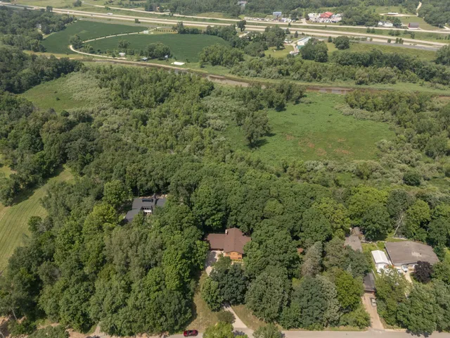 $499,900 | 1135 1st Street Northwest, Oronoco, MN 55960