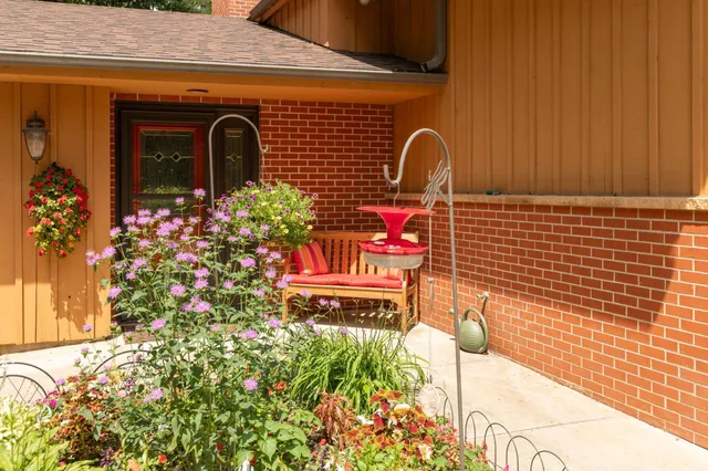 $499,900 | 1135 1st Street Northwest, Oronoco, MN 55960