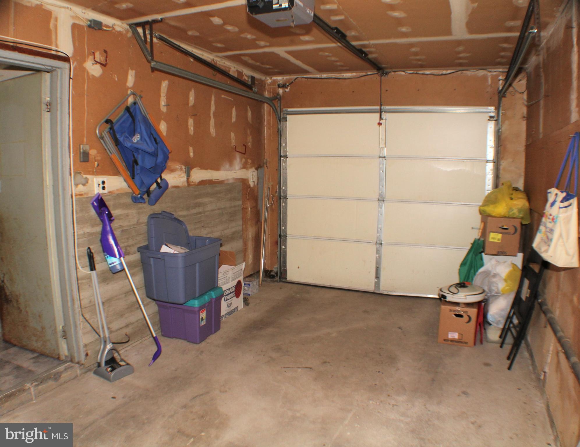 533 Elford Road Fairless Hills, PA 19030 - Photo 33 of 37 Garage with electric door opener
