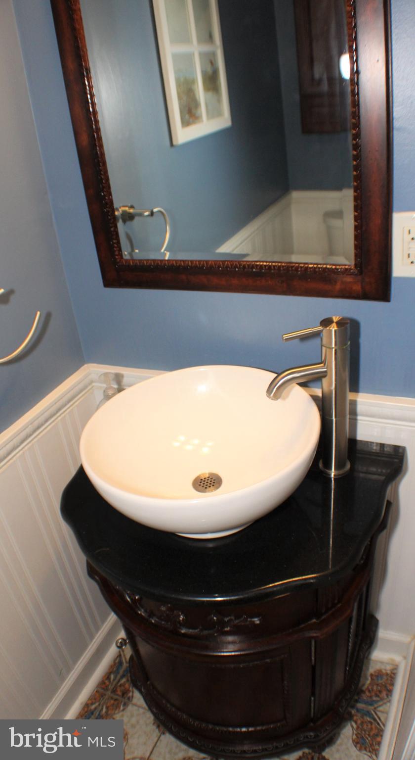 533 Elford Road Fairless Hills, PA 19030 - Photo 7 of 37 remodeled 1/2 bath on first floor