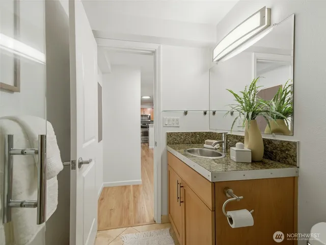 $350,000 | 3661 Phinney Avenue North, Unit 107, Seattle, WA 98103