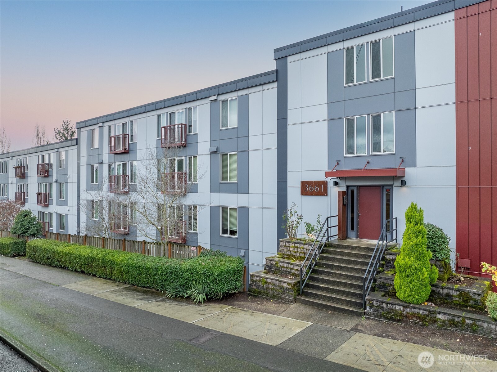 3661 Phinney Avenue North, Unit 107 Seattle, WA 98103 - Photo 2 of 29