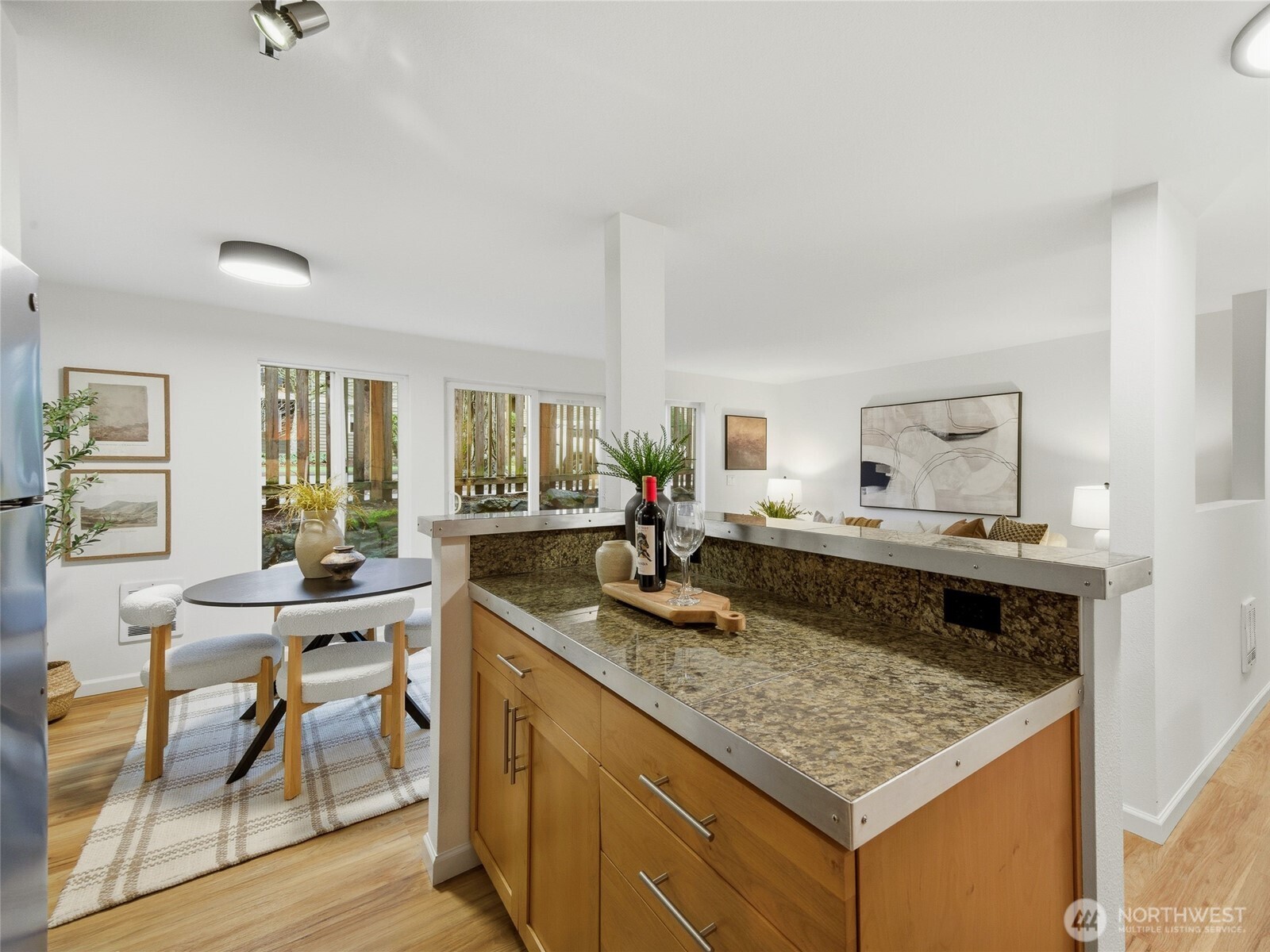 3661 Phinney Avenue North, Unit 107 Seattle, WA 98103 - Photo 24 of 29