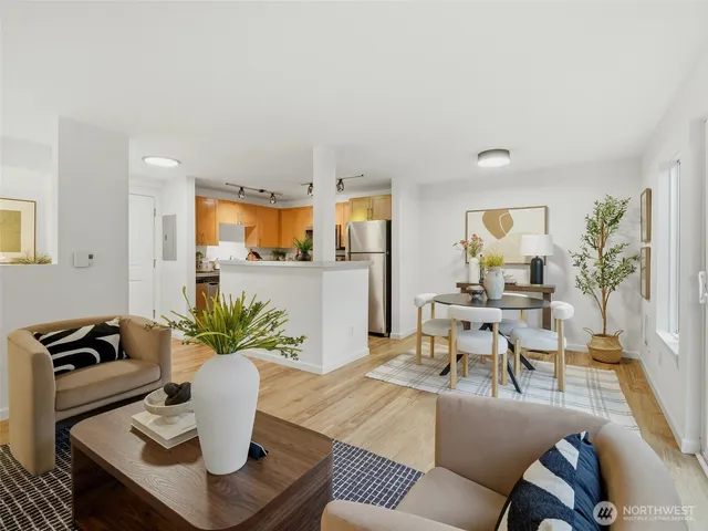 $350,000 | 3661 Phinney Avenue North, Unit 107, Seattle, WA 98103