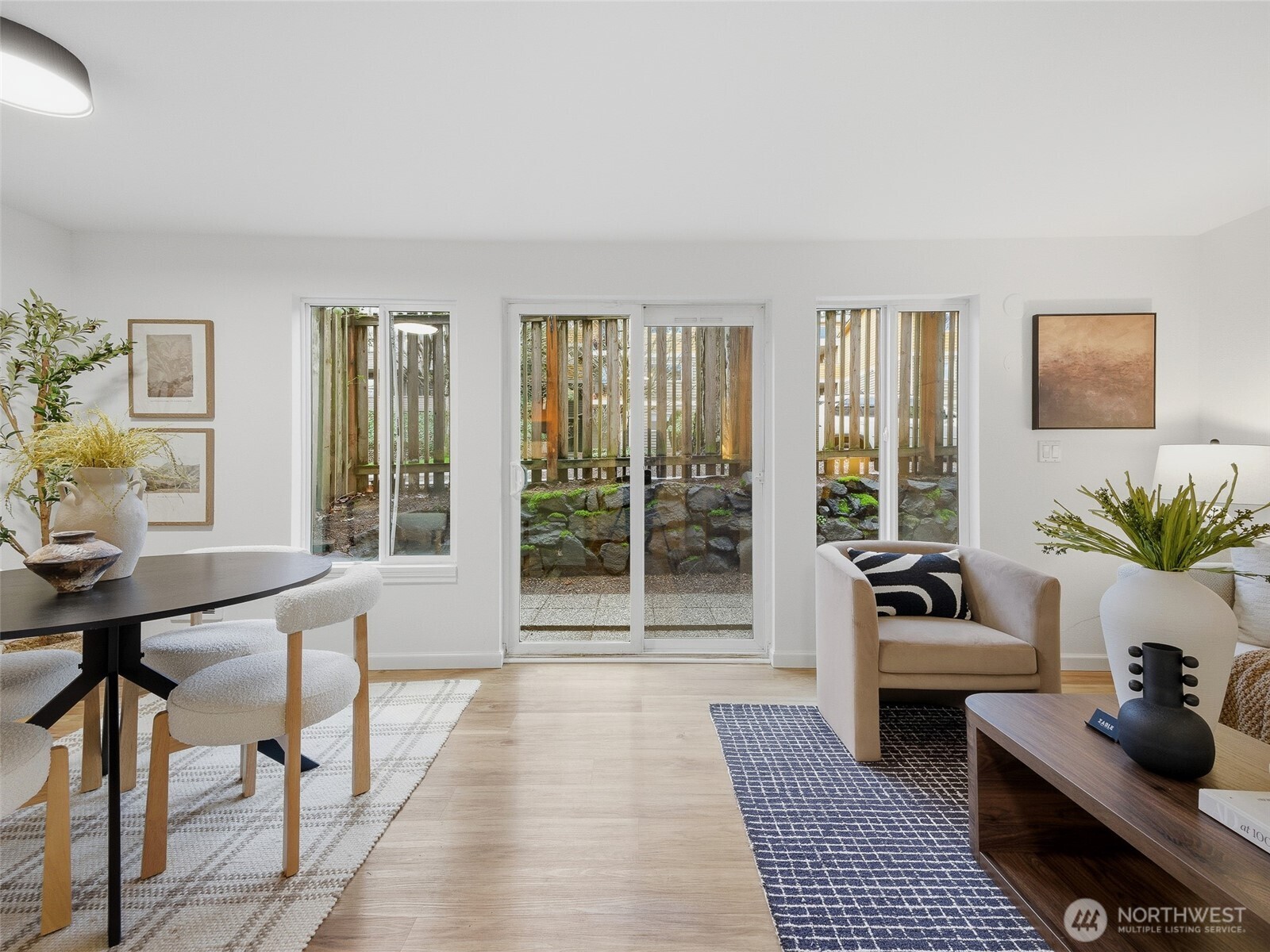 3661 Phinney Avenue North, Unit 107 Seattle, WA 98103 - Photo 4 of 29