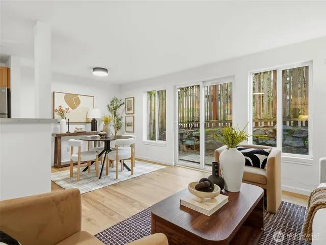 $350,000 | 3661 Phinney Avenue North, Unit 107, Seattle, WA 98103