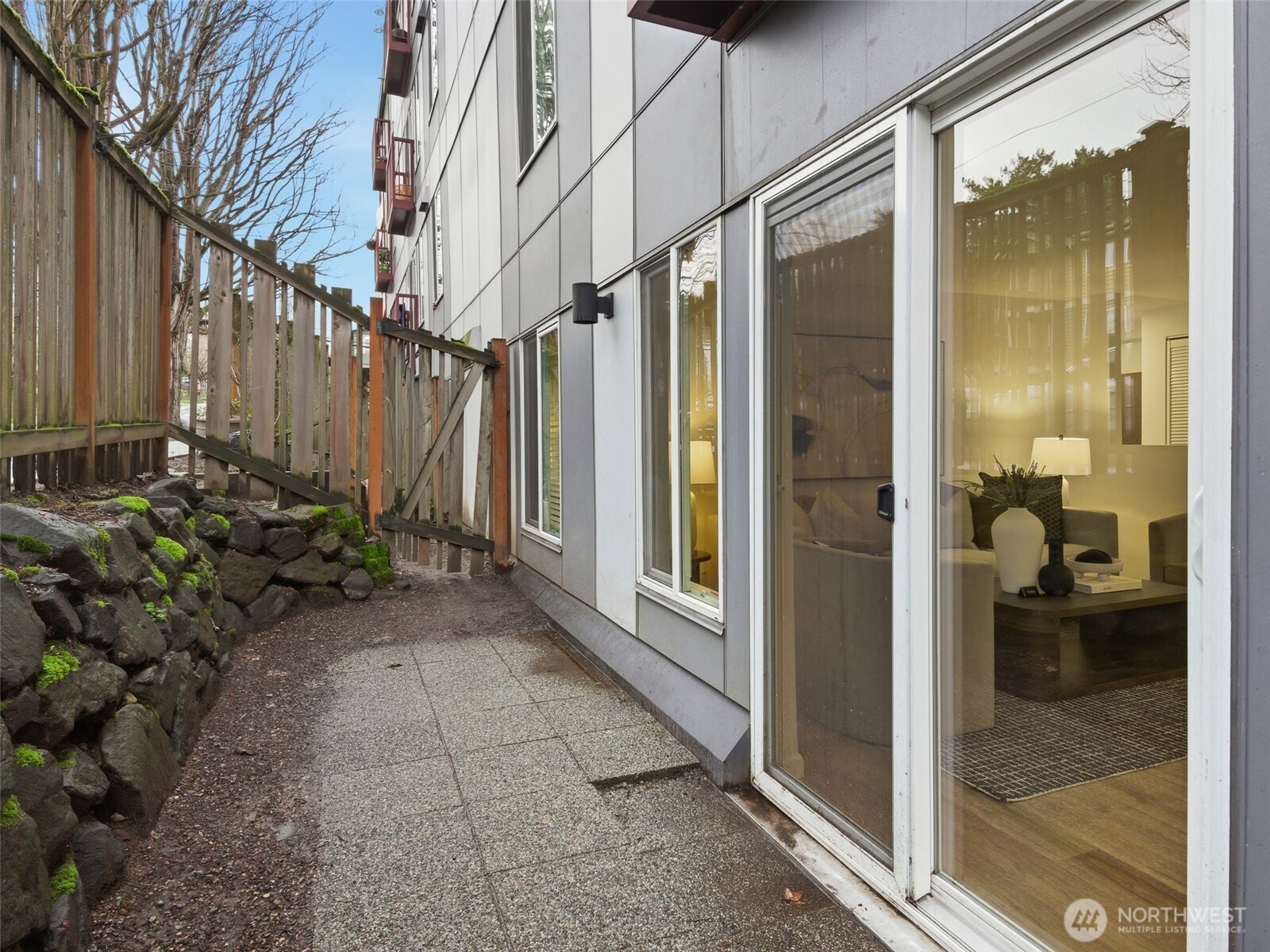 3661 Phinney Avenue North, Unit 107 Seattle, WA 98103 - Photo 10 of 29