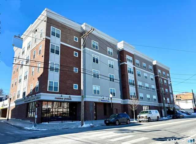 $1,850 | 502 Howe Avenue, Unit 410, Shelton, CT 06484