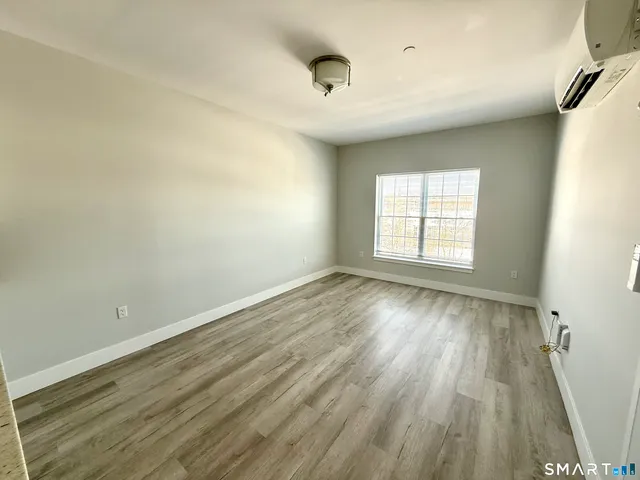 $1,850 | 502 Howe Avenue, Unit 410, Shelton, CT 06484