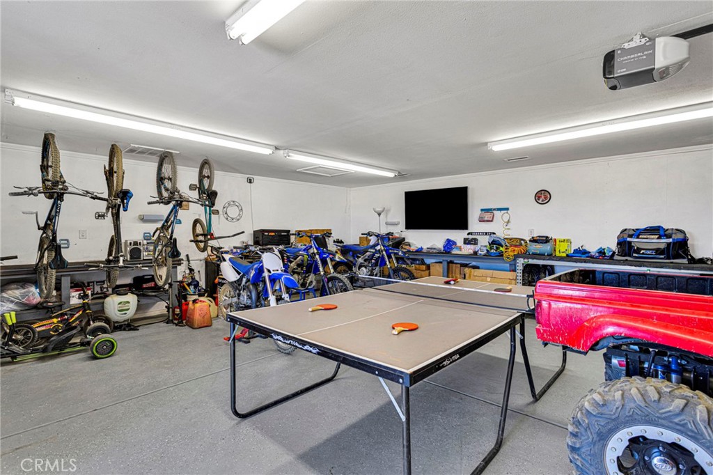7162 Emily Road Adelanto, CA 92301 - Photo 34 of 74