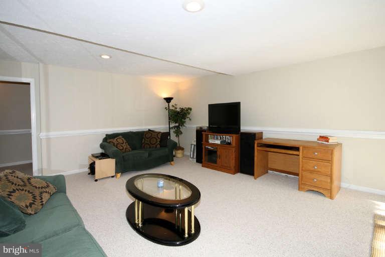 7378 Stream Way Springfield, VA 22152 - Photo 16 of 25 Family Room
