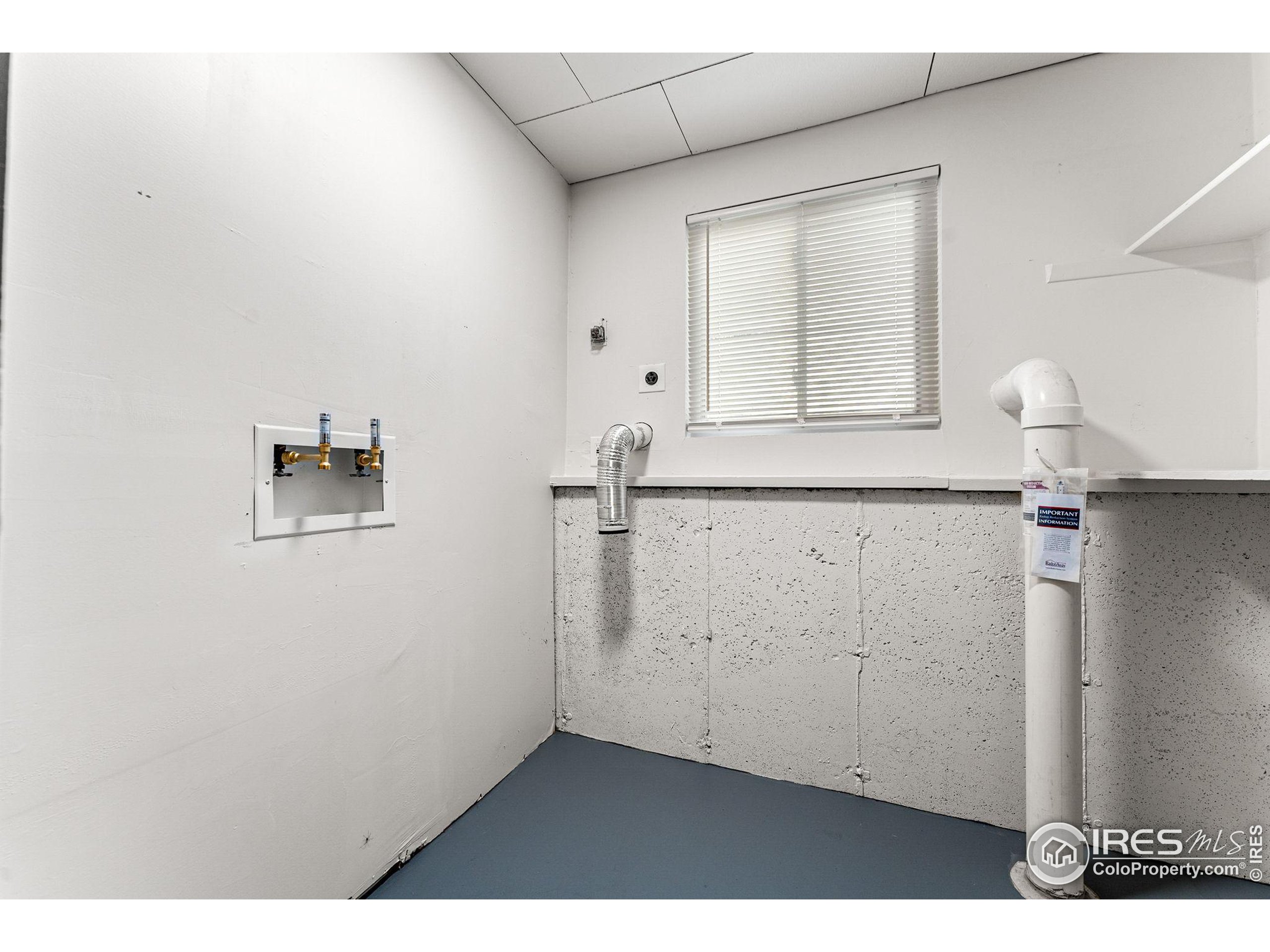 2408 Orchard Place Fort Collins, CO 80521 - Photo 29 of 36 a view of empty room with window