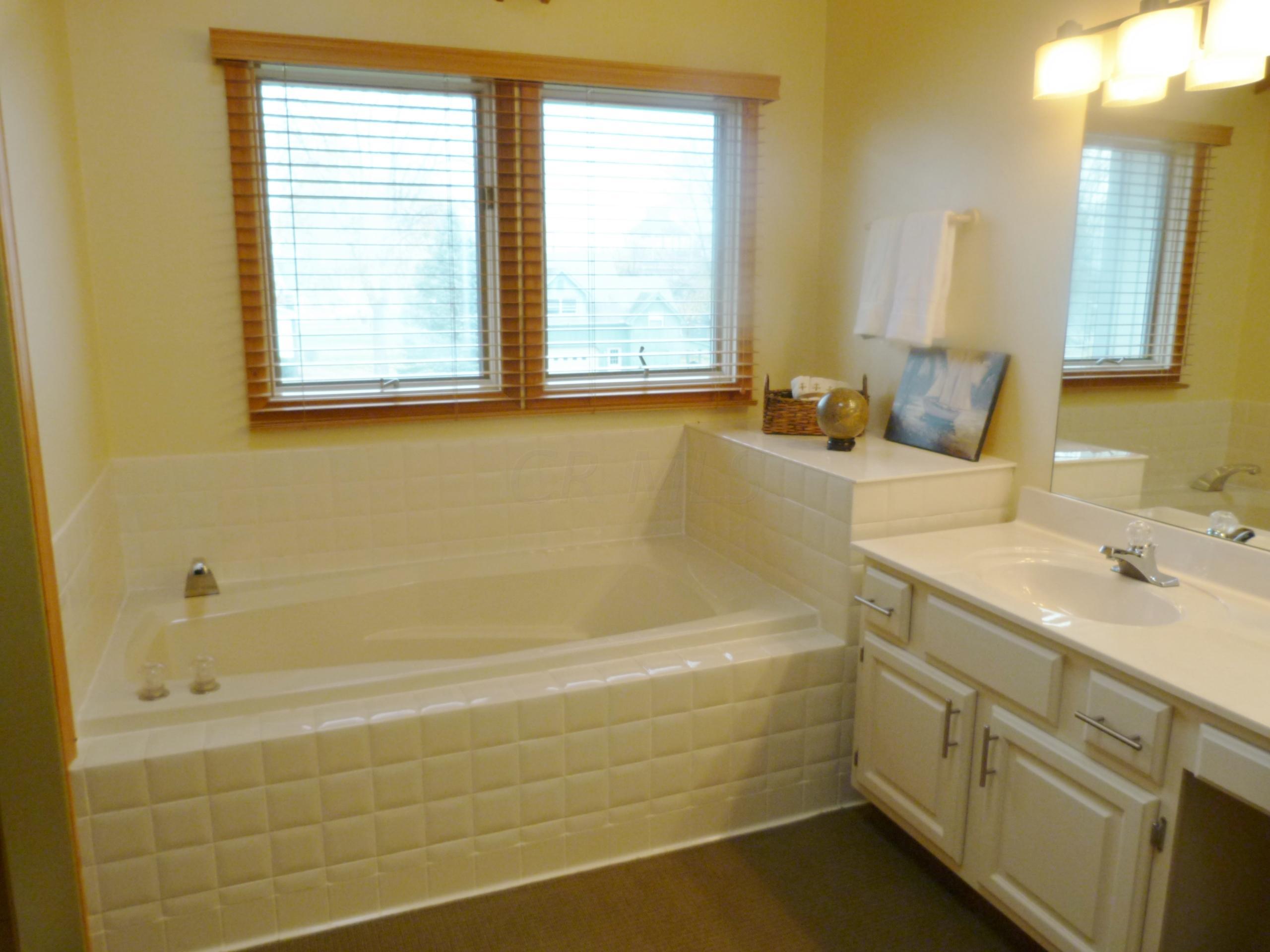 4945 Walnut Road, Unit 4 Buckeye Lake, OH 43008 - Photo 27 of 39