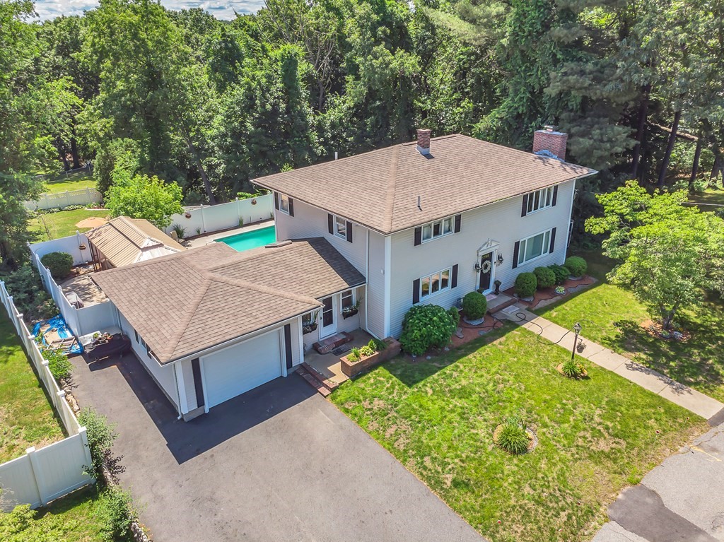 230 Colonial Road Lawrence, MA 01843 - Photo 1 of 42 Gallery Image 1