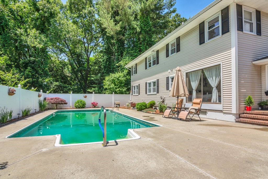 230 Colonial Road Lawrence, MA 01843 - Photo 41 of 42 Gallery Image 41