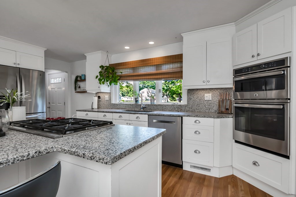 230 Colonial Road Lawrence, MA 01843 - Photo 5 of 42 Gallery Image 5