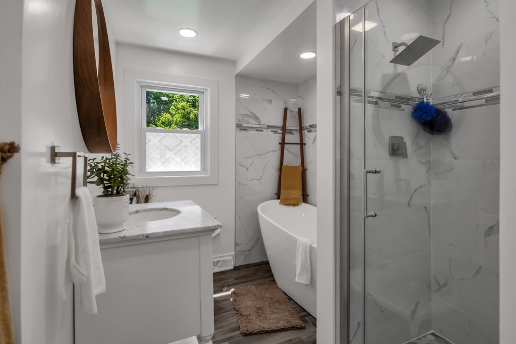 230 Colonial Road Lawrence, MA 01843 - Photo 10 of 42 Gallery Image 10