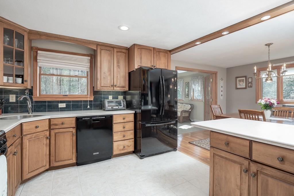 10 Richard Road Canton, MA 02021 - Photo 15 of 36 Gallery Image 15