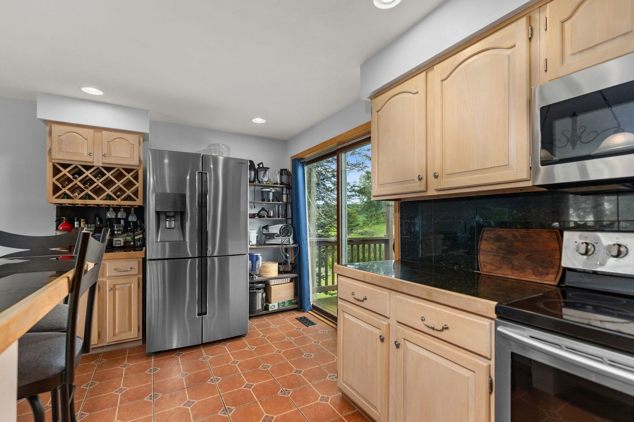 N2749 Evergreen Lane Appleton, WI 54913 - Photo 12 of 41