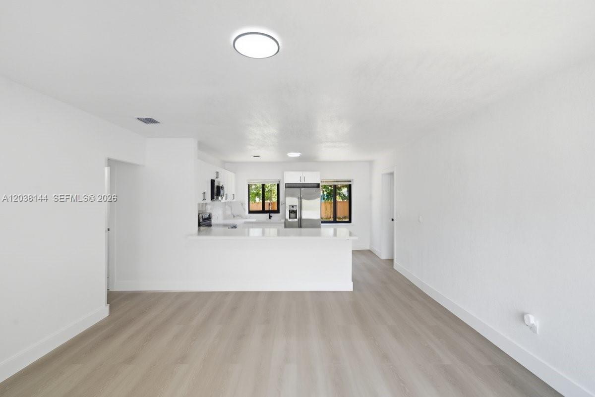 1480 Northeast 150th Street Miami, FL 33161 - Photo 8 of 30
