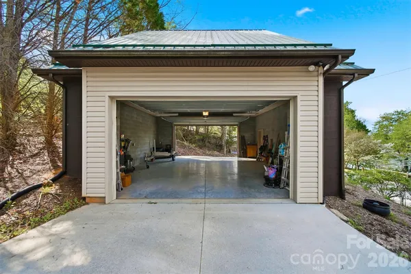 $649,900 | 75 Rutt Road, Taylorsville, NC 28681