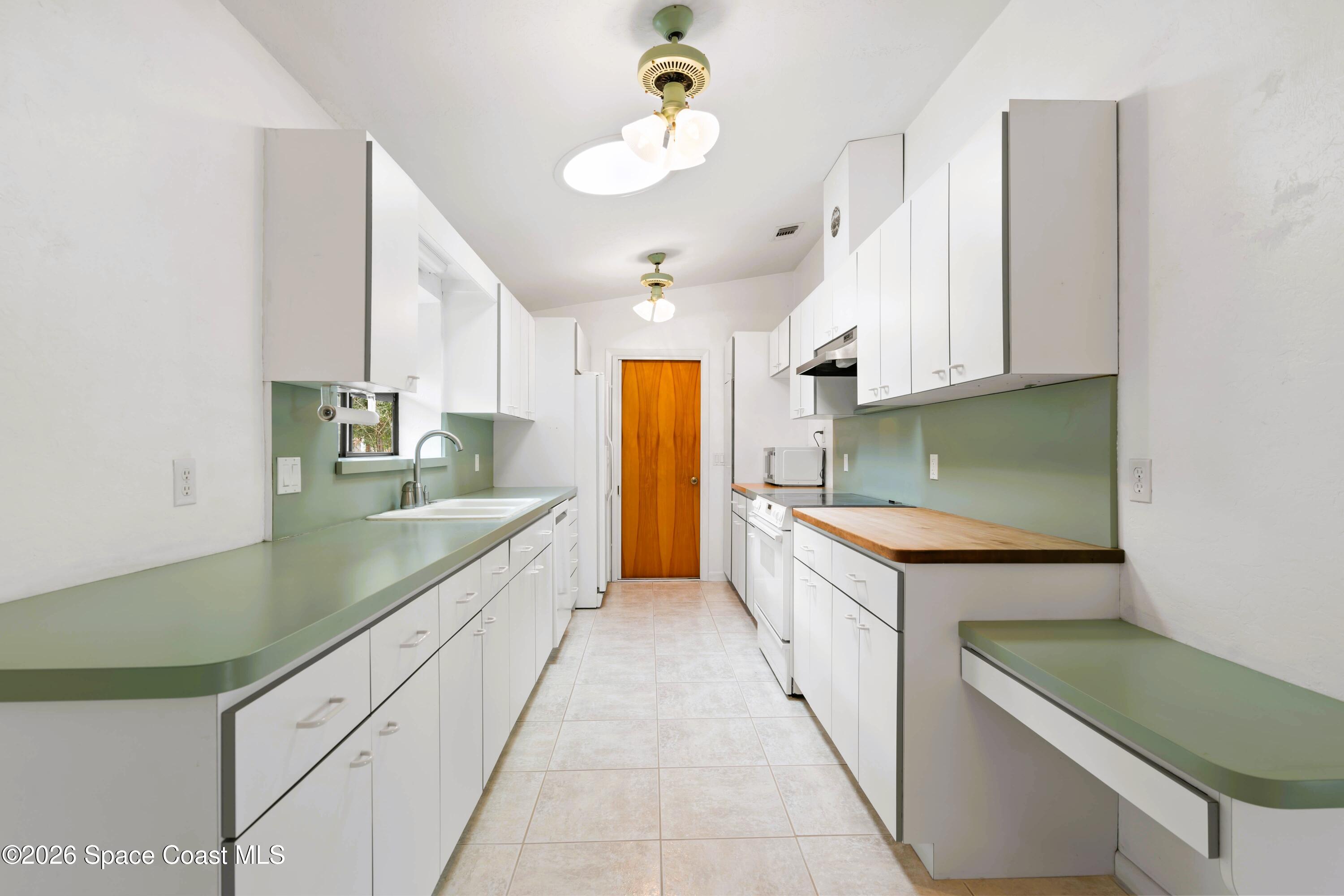 1782 Sand Road Southeast Palm Bay, FL 32909 - Photo 12 of 56 DSC03349