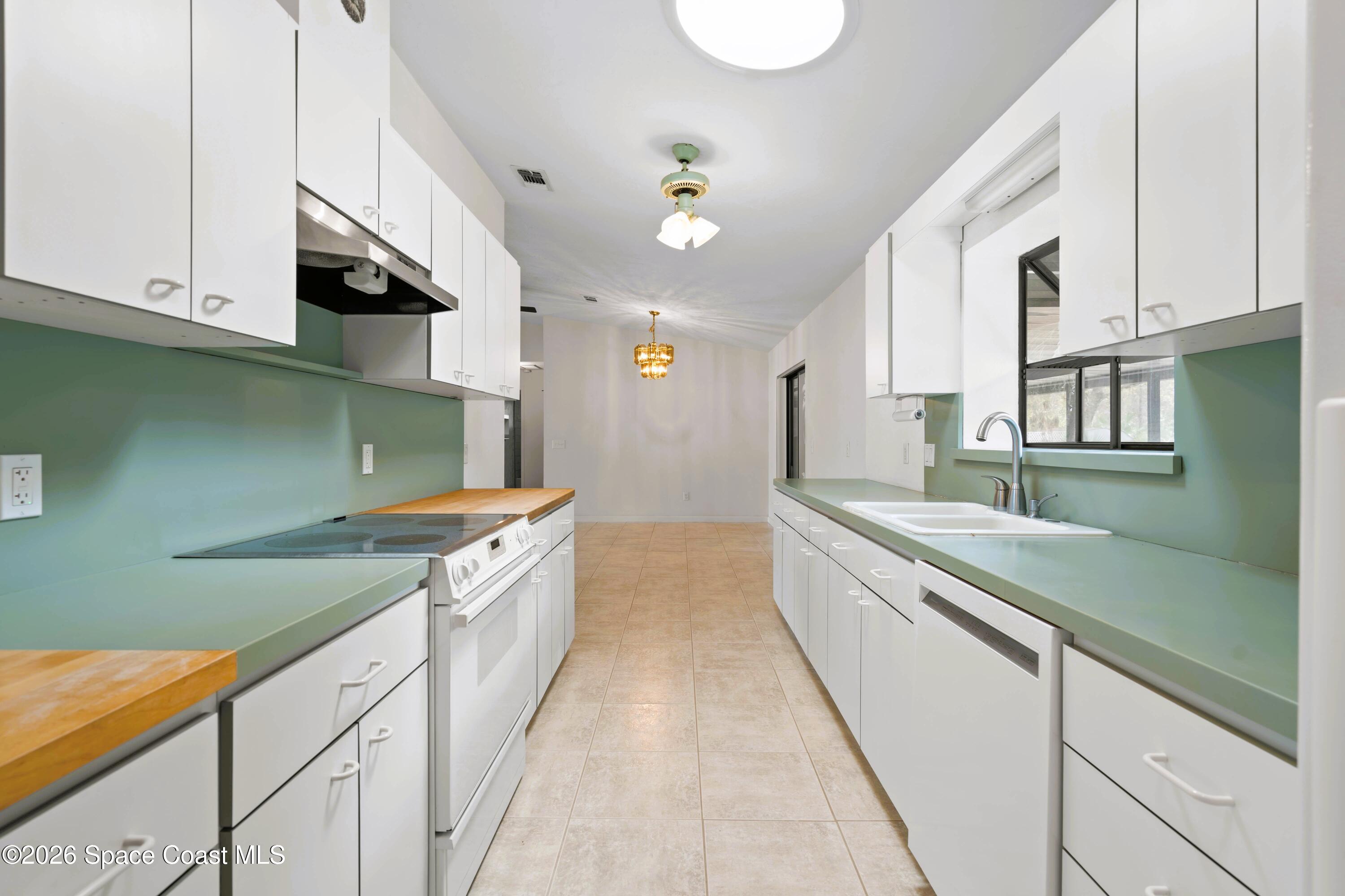 1782 Sand Road Southeast Palm Bay, FL 32909 - Photo 15 of 56 DSC03344