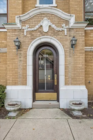 $240,000 | 845 Pleasant Street, Unit 3E, Oak Park, IL 60302