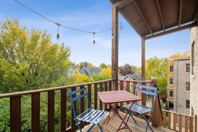 $240,000 | 845 Pleasant Street, Unit 3E, Oak Park, IL 60302