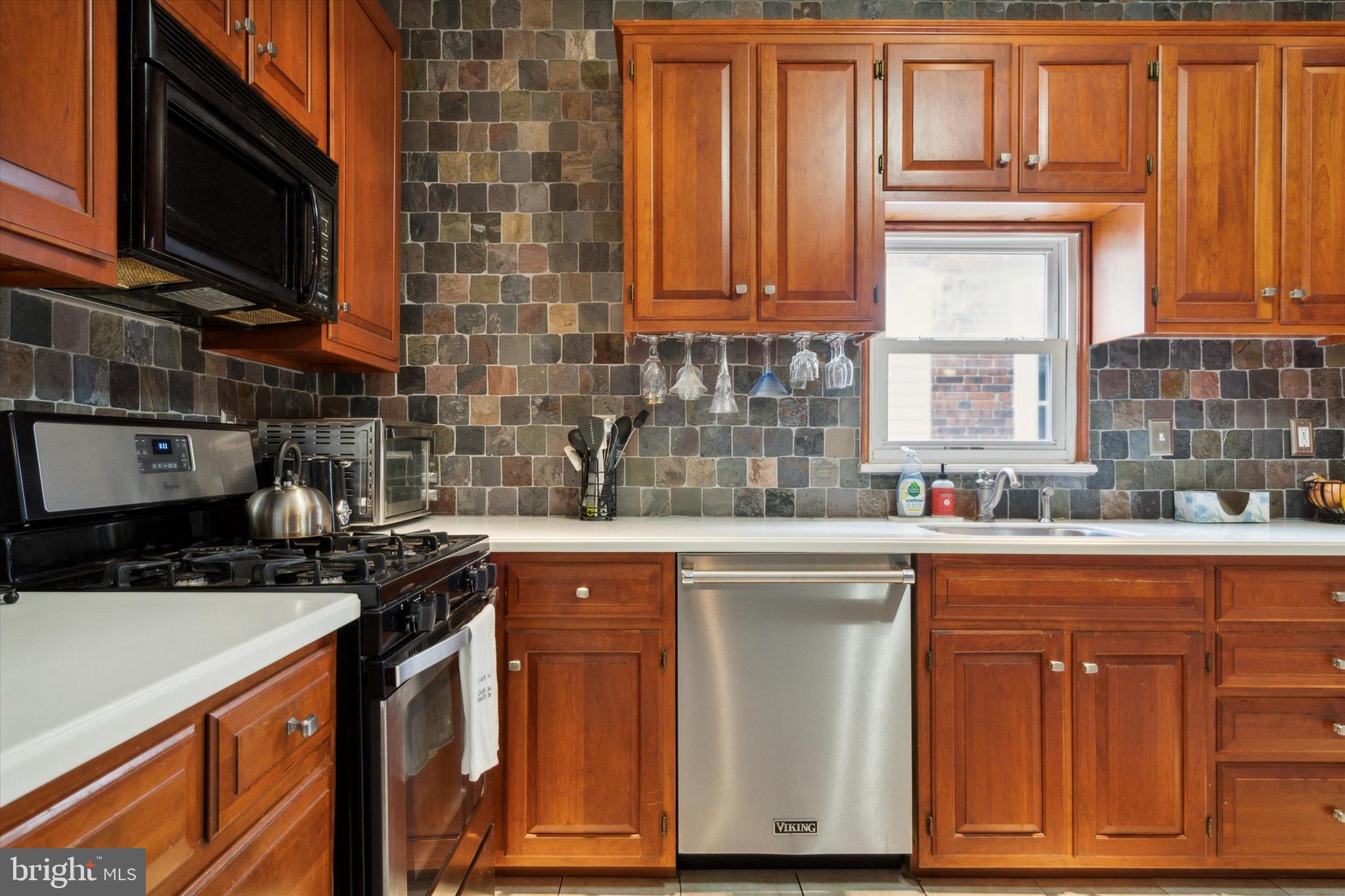 310 Prospect Avenue Bridgeport, PA 19405 - Photo 12 of 25