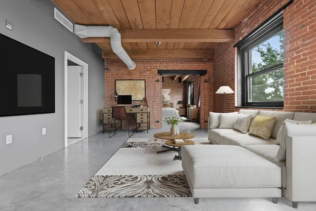 $3,100 | 90 Wareham Street, Unit 309, Boston, MA 02118