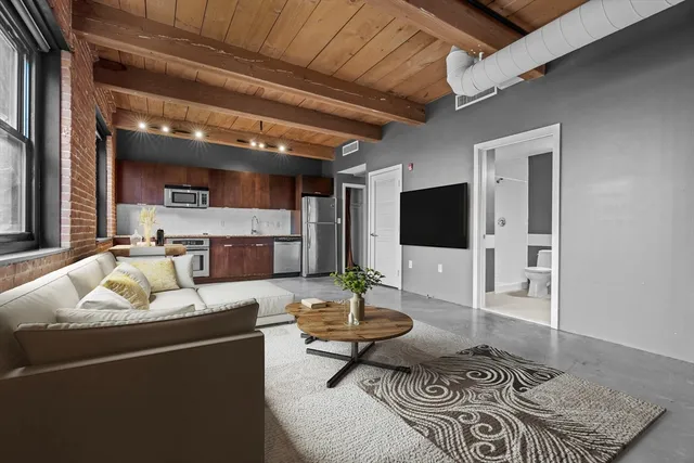 $3,100 | 90 Wareham Street, Unit 309, Boston, MA 02118