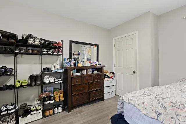 a bed room with a bed