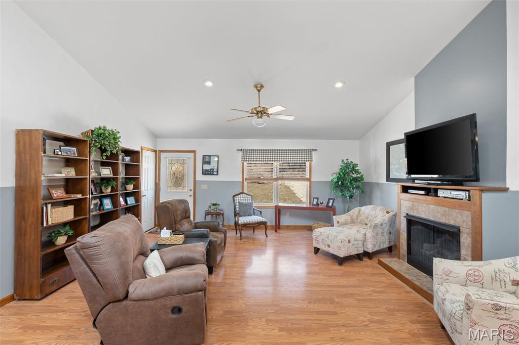 1681 Spreckelmeyer Road Berger, MO 63014 - Photo 4 of 28