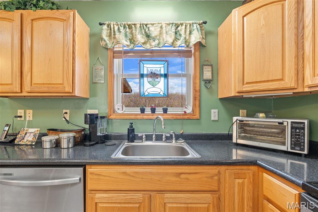 1681 Spreckelmeyer Road Berger, MO 63014 - Photo 6 of 28