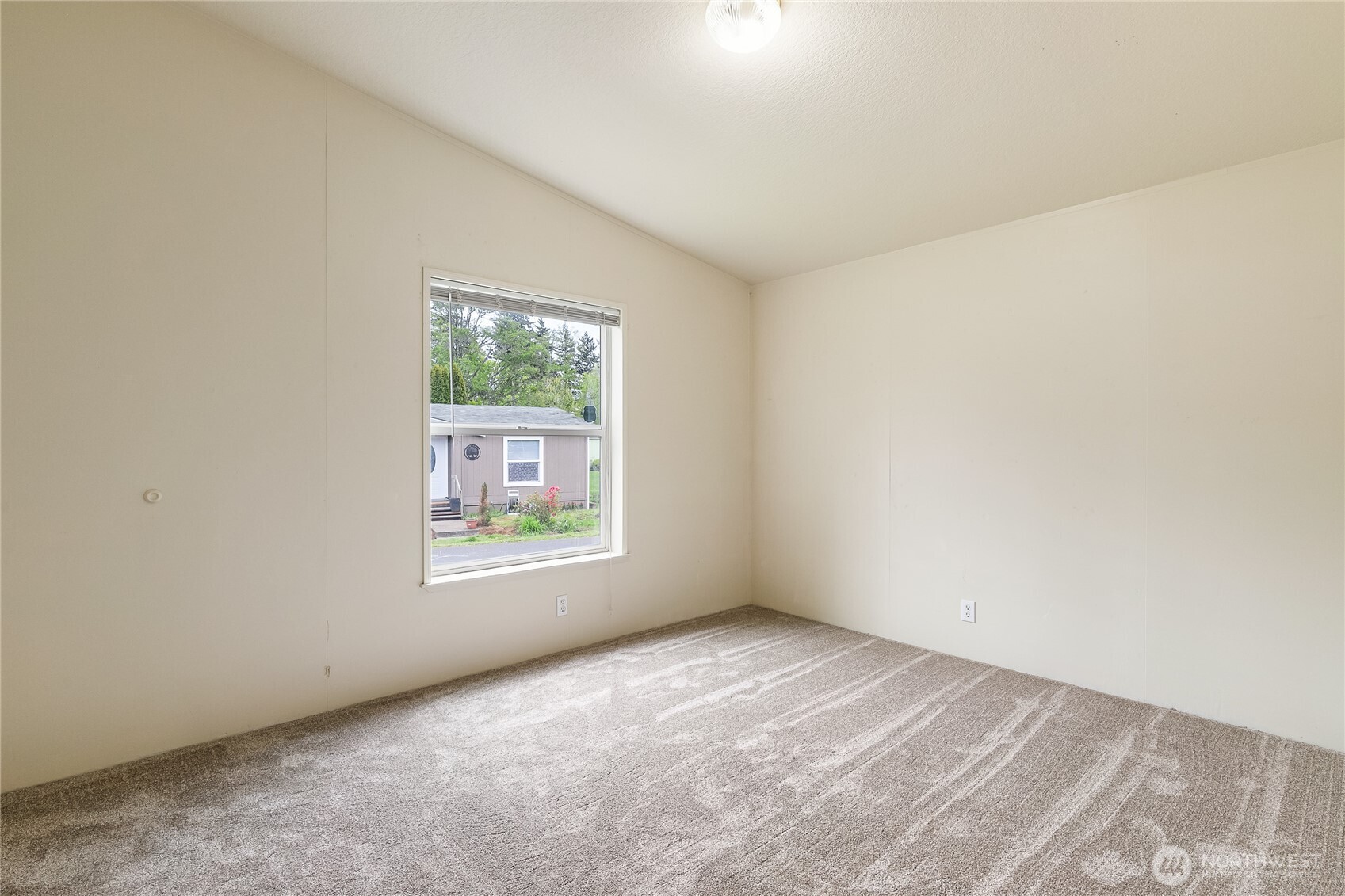 2350 Douglas Road, Unit 30B Ferndale, WA 98248 - Photo 16 of 36 an empty room with windows