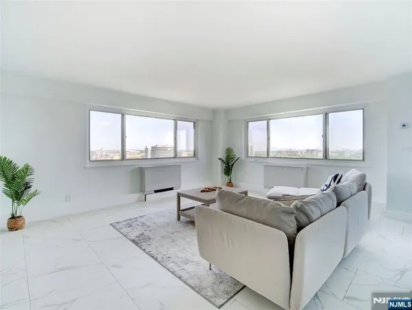 $285,000 | 377 South Harrison Street, Unit 17FF, East Orange, NJ 07018
