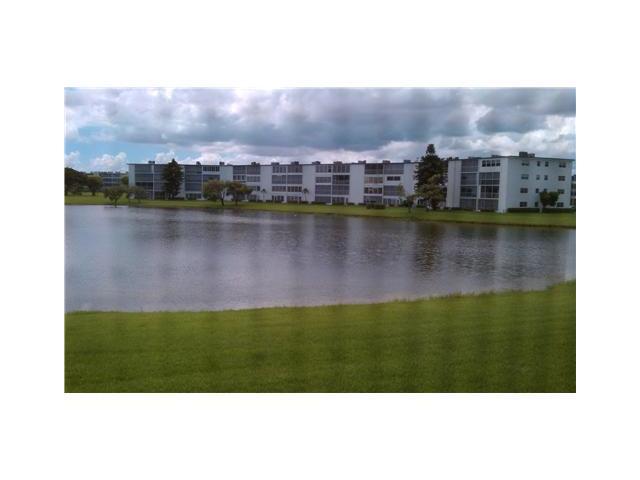 2095 Cornwall East, Unit 2095 Boca Raton, FL 33434 - Photo 1 of 10 Primary Photo