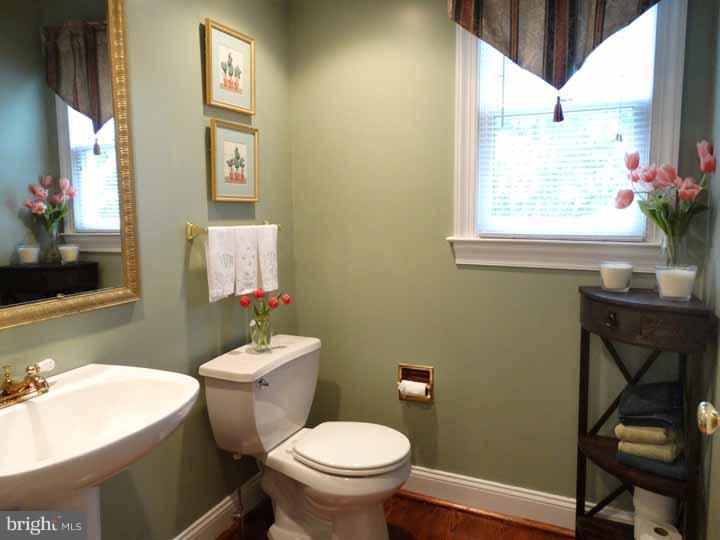 741 Outpost Circle Wayne, PA 19087 - Photo 18 of 25 Bathroom
